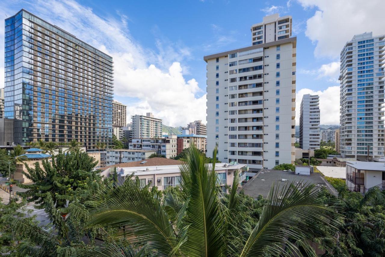 Gorgeous One Bedroom Bamboo Blocks From The Beach Honolulu Ngoại thất bức ảnh